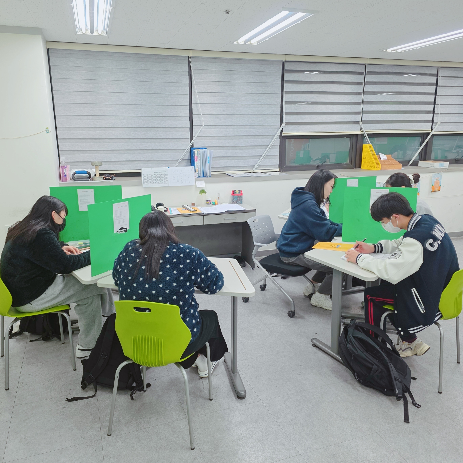 와와학습코칭학원 상남점 학습 공간 5