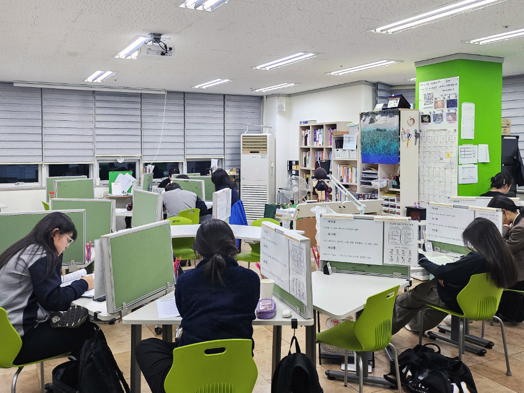 와와학습코칭학원 노형점 학습 공간 2